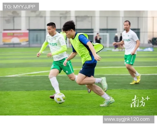 高颜值足球球星超燃瞬间集锦展现激情与魅力的完美结合