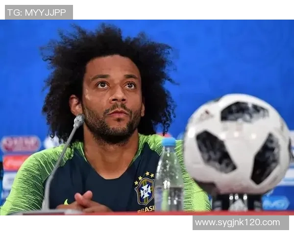 三角发型足球明星人物解析及其背后故事的深度剖析