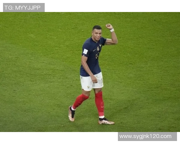 国际足球巨星姆巴佩的职业生涯及成就详解